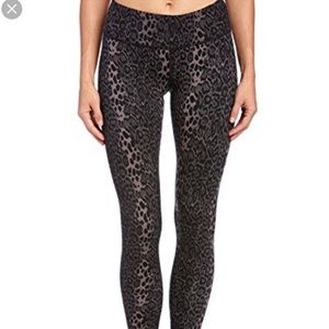 Polyester spandex high rise capris